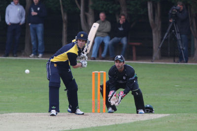 Ed Foster batting watched by Worcestershire wicketkeeper Ben Scott. Photos: Wes Howes. Ed Foster batting watched by Worcestershire wicketkeeper Ben Scott. Photos: Wes Howes.