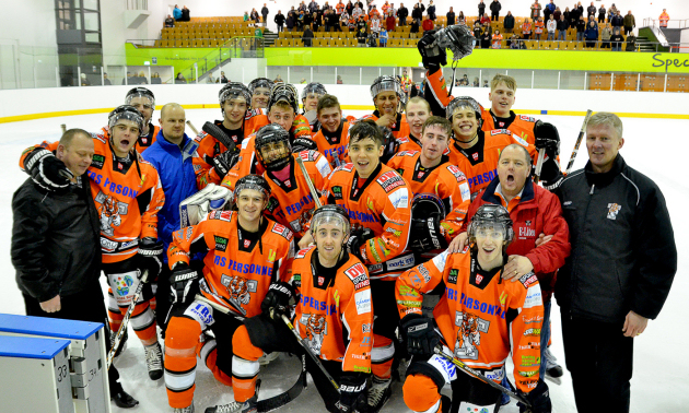 The TRS Telford Tigers team. Photo Matt Giles. The TRS Telford Tigers team. Photo Matt Giles.