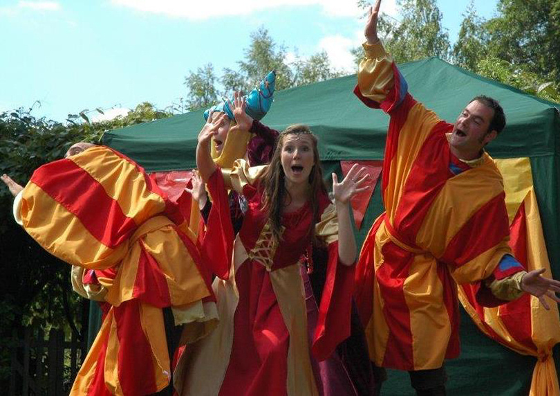 The Merry Men (and women!) of the Cambridge Touring Theatre