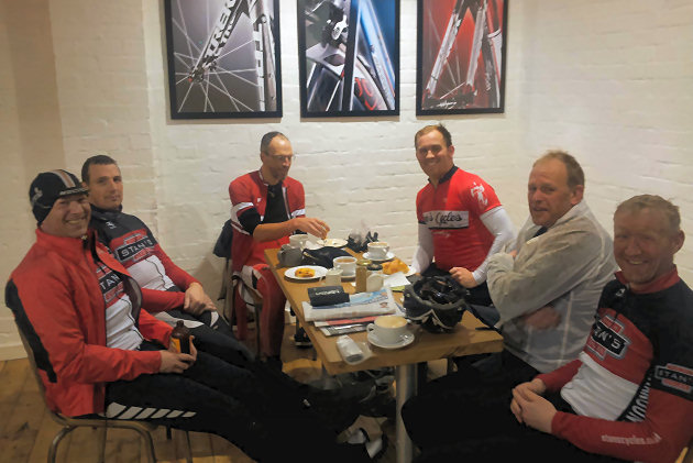 Cycling, coffee and cake.. what’s better than that?