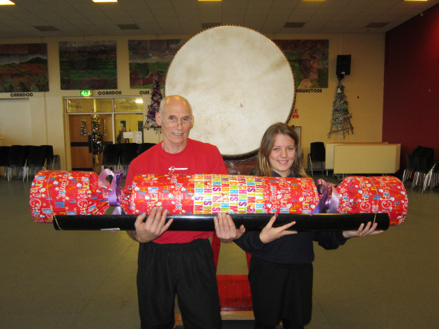 Giant cracker pulls in cash for Japanese drums