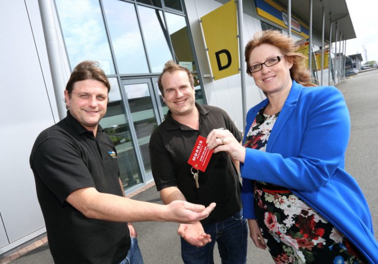 More trade counters under construction at Vanguard Park in Shrewsbury