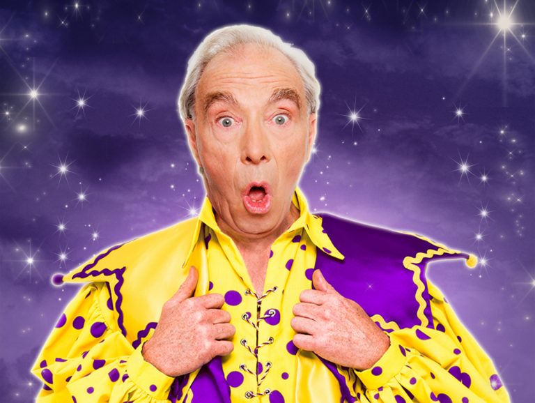 Comedy legend to star in Telford panto