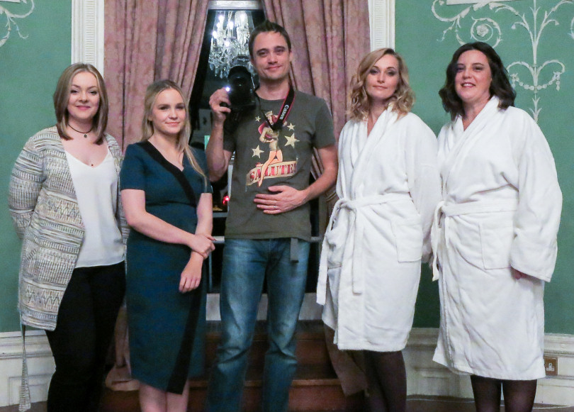 Paul Wilkinson (centre) and the Twig’s Branch team (left) with marathon participants Stacey Brittain and Janine Wassell (right) at last year’s fundraising event for Macmillan