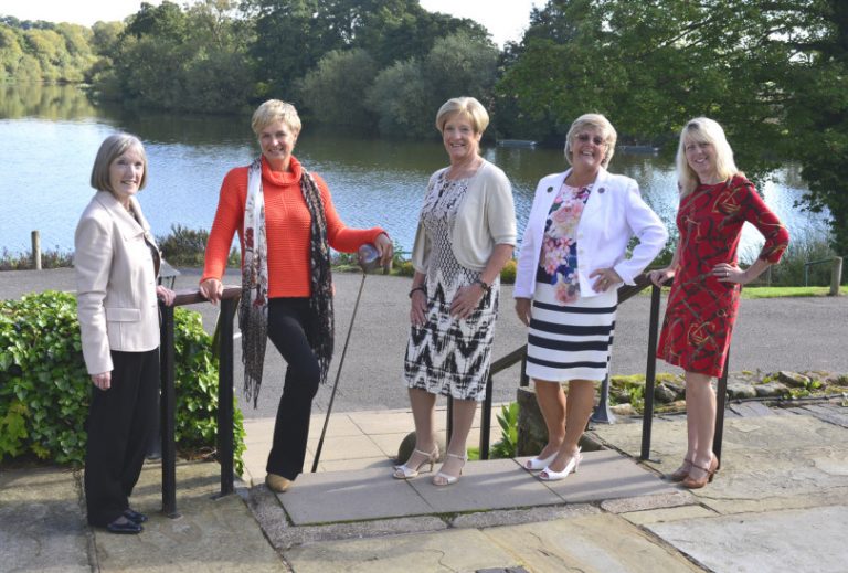 Paulette Morris and Maria Jones (Right) with Worfield Golf Club members