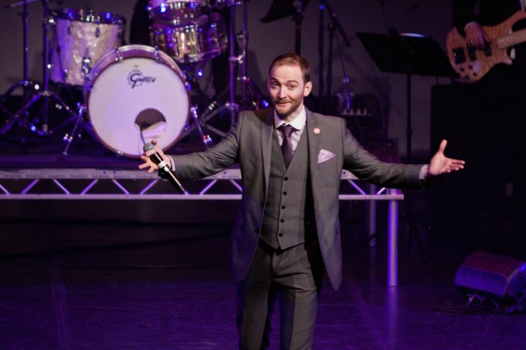 Back to Bacharach to celebrate the music of Burt Bacharach at Oakengates Theatre