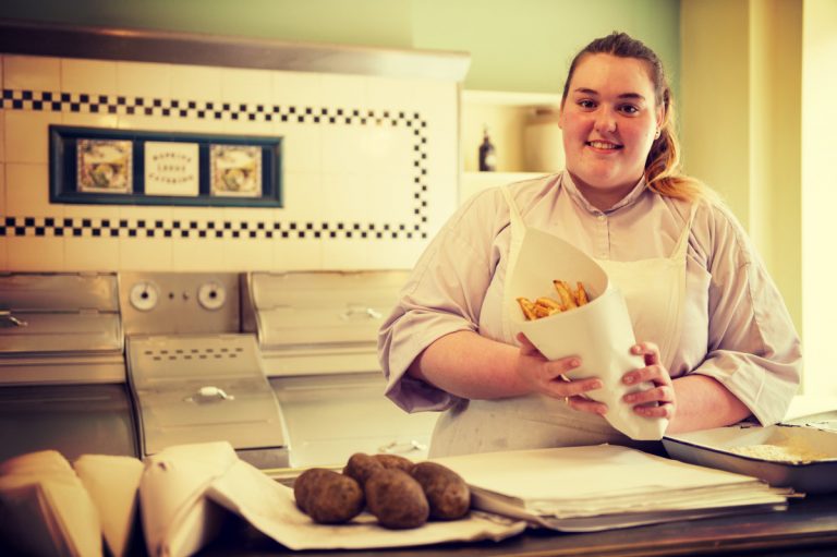 Guests will be treated to drinks and mini fish and chips on arrival