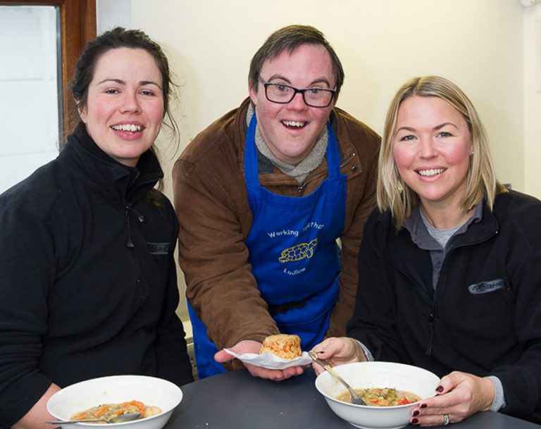 Sarah Price and Suzanne Boak from Islabikes trying the delicious cakes delivered by Thomas from Working Together