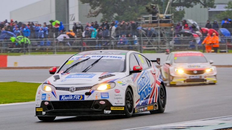 Rob Smith racing at Silverstone National. Photo: DSdigital/Dickon Siddall