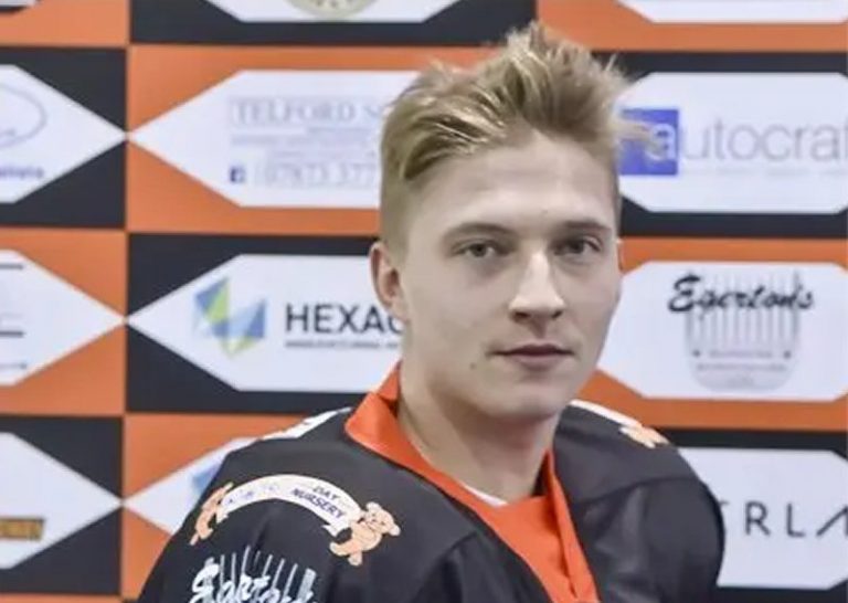 Defender Nick Oliver returns to Telford Tigers for 2021/22 season