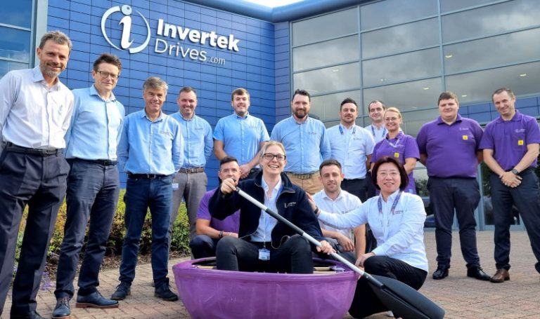 Invertek Drives Coracle World Championships 2022 team members