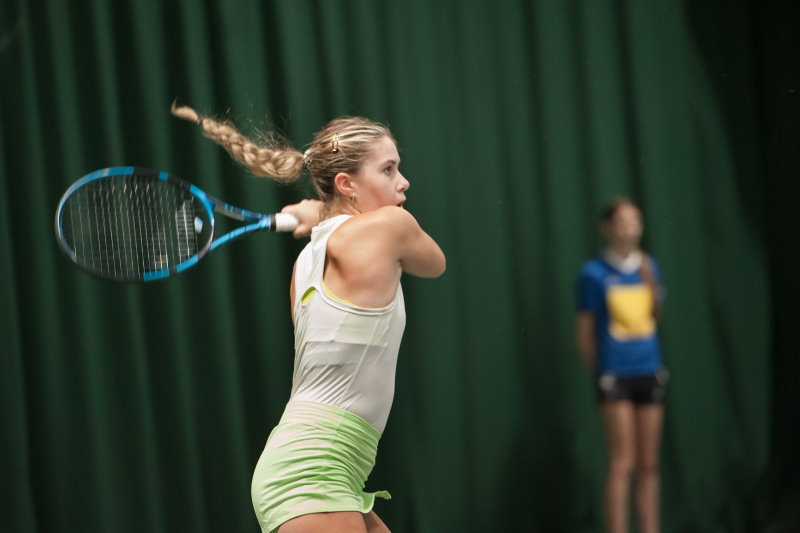 Ella McDonald booked a place in the main draw of the W100 tournament at The Shrewsbury Club with victory over Thailand’s Peangtarn Plipuech and will now face Freya Christie tomorrow. Photo: Richard Dawson Photography