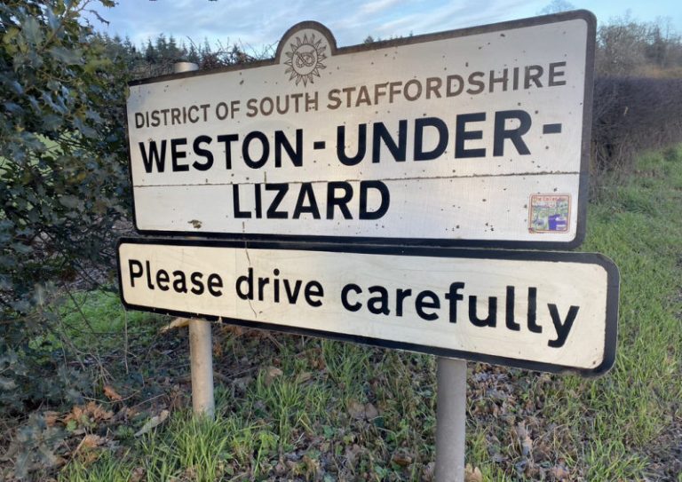 Student grant scheme now open to applications