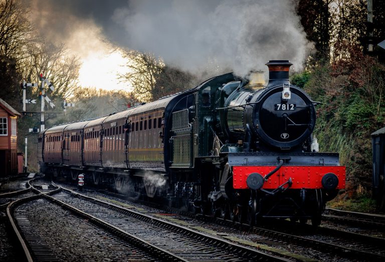 7812 Erlestoke Manor approaches Bewdley Station during the Winter Gala 2024. Photo: Severn Valley Railway
