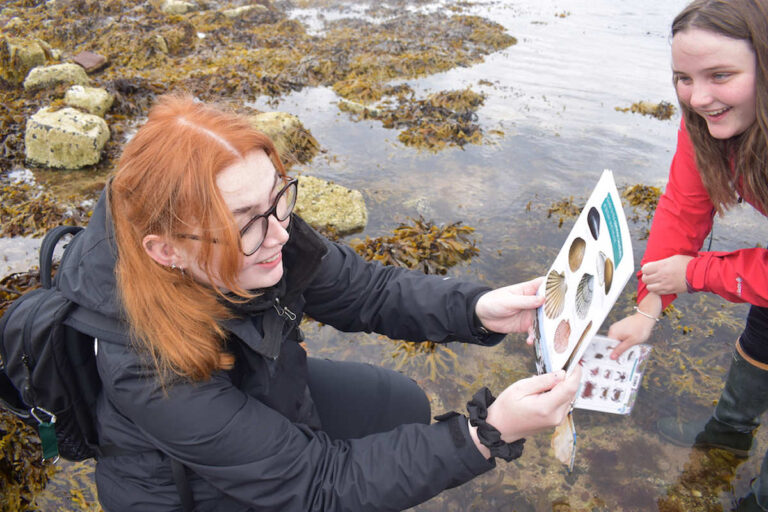 Young Darwins learning how to identify marinel biodiversity