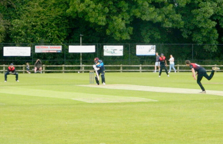 Shropshire kept alive their NCCA Trophy qualification hopes with victory over Herefordshire at Whitchurch last weekend.