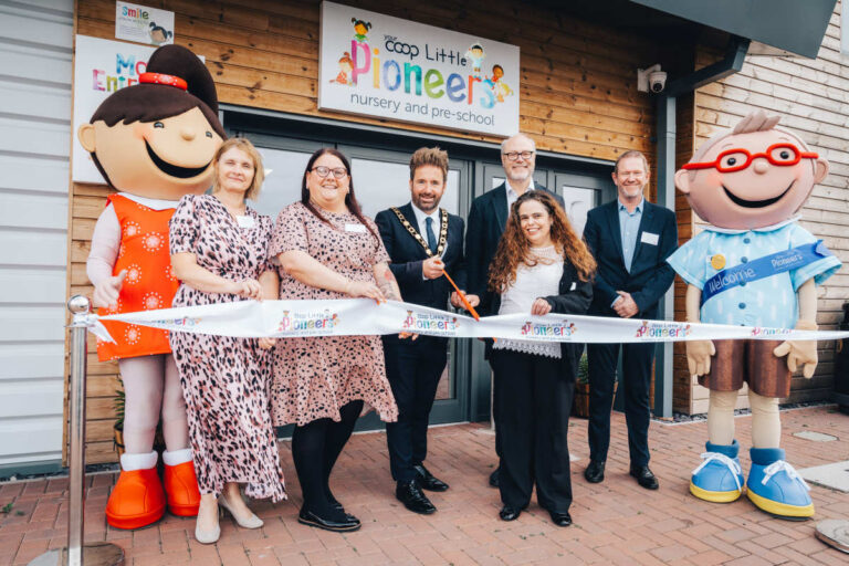 Mayor of Telford and Wrekin, Cllr Ian Preece cuts the ribbon to open the new nursery and pre-school