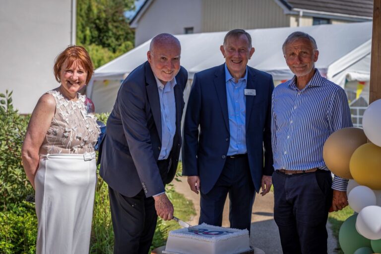 Chairman Ian Gordon delivered a heartfelt speech and cut a cake
