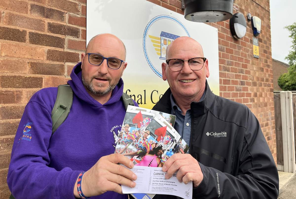 Nigel Jones, chair of Shifnal Carnival Committee, with Mayor of Shifnal Cllr Paul Williamson