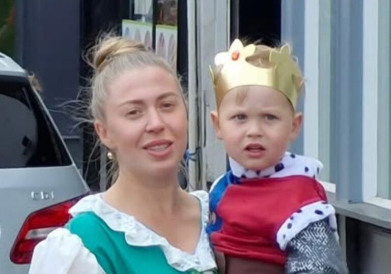 A highlight of the fayre was the historic costumed procession
