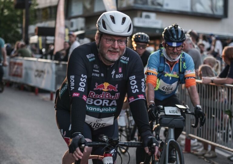 David Robinson took on the 315km ride around the Swedish lake Vättern