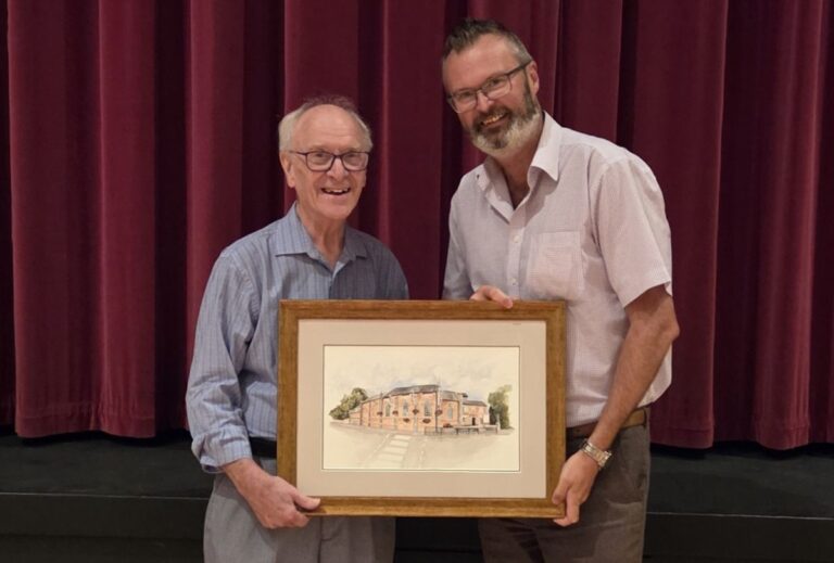Geoff Vernon & Gary Hoggarth (Centre Manager). 