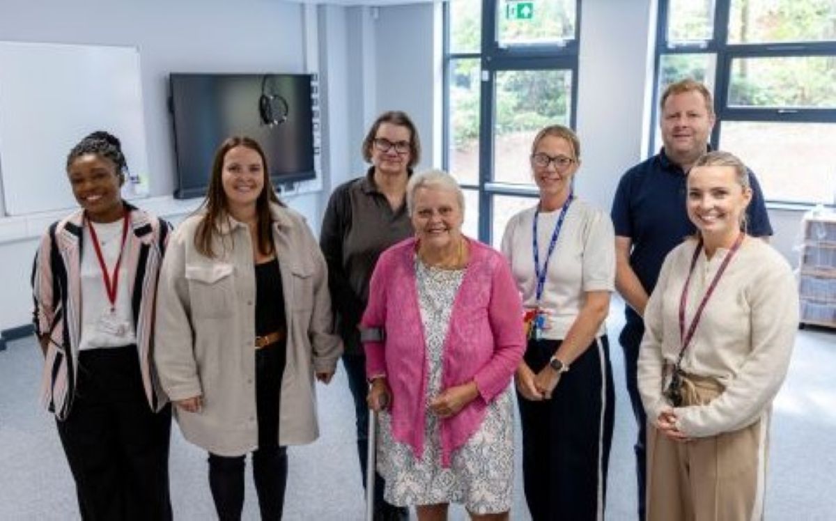 Shekera Lodge - School Organisation Manager at the Council, Joanne Edwards - Acting Headteacher at Millbrook Primary School, Fiona Gibbs, Senior Project Manager at BIT Group, Councillor Shirley Reynolds, Alexa Dunn, Assistant Headteacher at Haughton School, Jamie Evans, Construction Director at Pave Aways and Sorcha Elliott - Assistant Headteacher at Millbrook Primary school