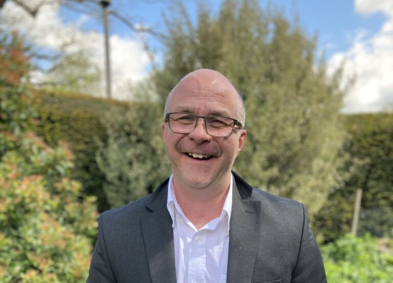 Professor Derek Willis