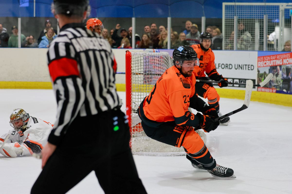 #23 David Thomson, scorer of Tigers 1st goal. Photo: Edward Bowen / ebphotography