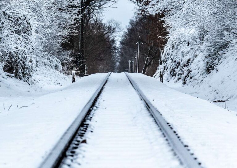 Storm Goretti: Rail disruption expected as snow forecast