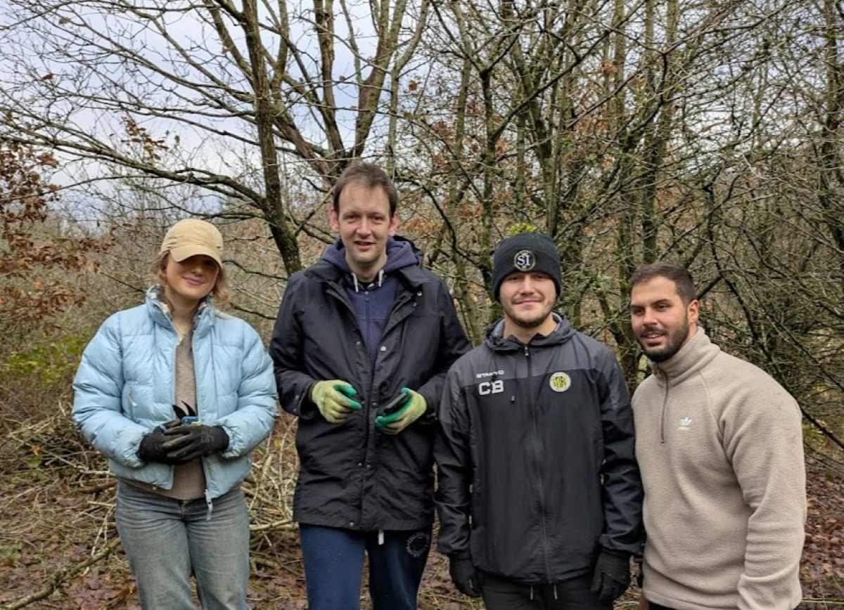 Chris Nutt (second from left) helping at FOTTP