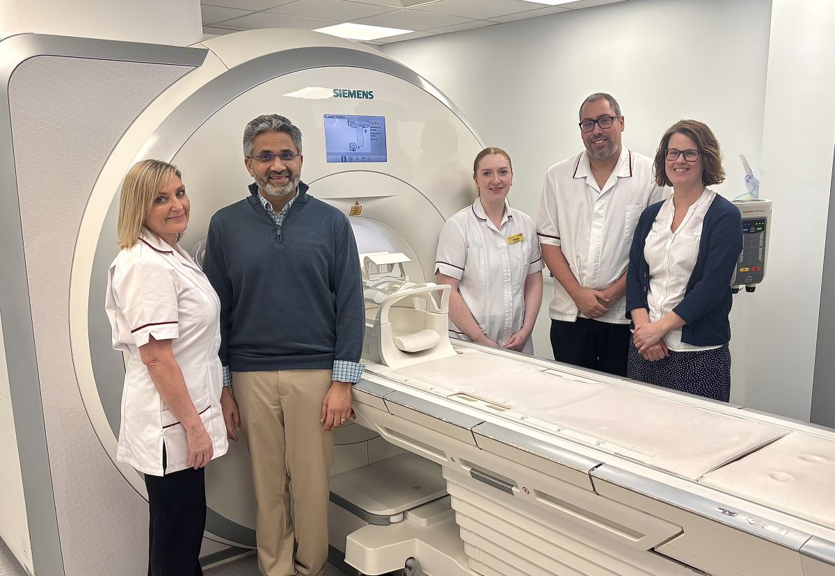 Members of the Radiology and Cardiorespiratory teams at SaTH with the MRI scanner at RSH